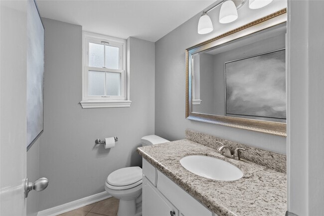 Building Photo - 12997 Trail Hollow Dr