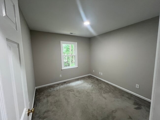 Building Photo - 206 Penchant Ct