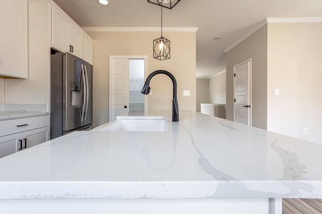 Building Photo - Spacious End Unit Luxury Townhome! Outstanding Location!