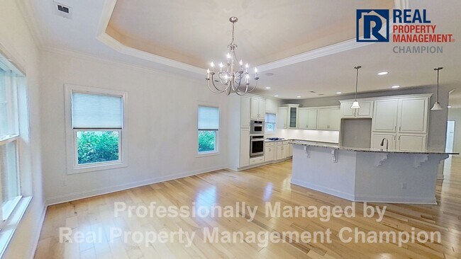 Building Photo - Custom 4BD/3BA Home with Hardwood Floors, Office, and Sunroom