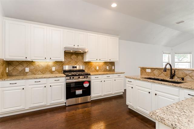 Building Photo - 918 Mangrove Dr