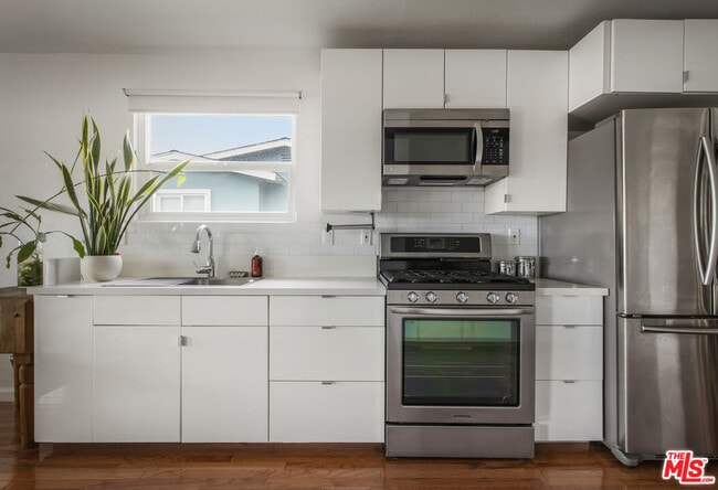 Building Photo - 5215 Almaden Dr