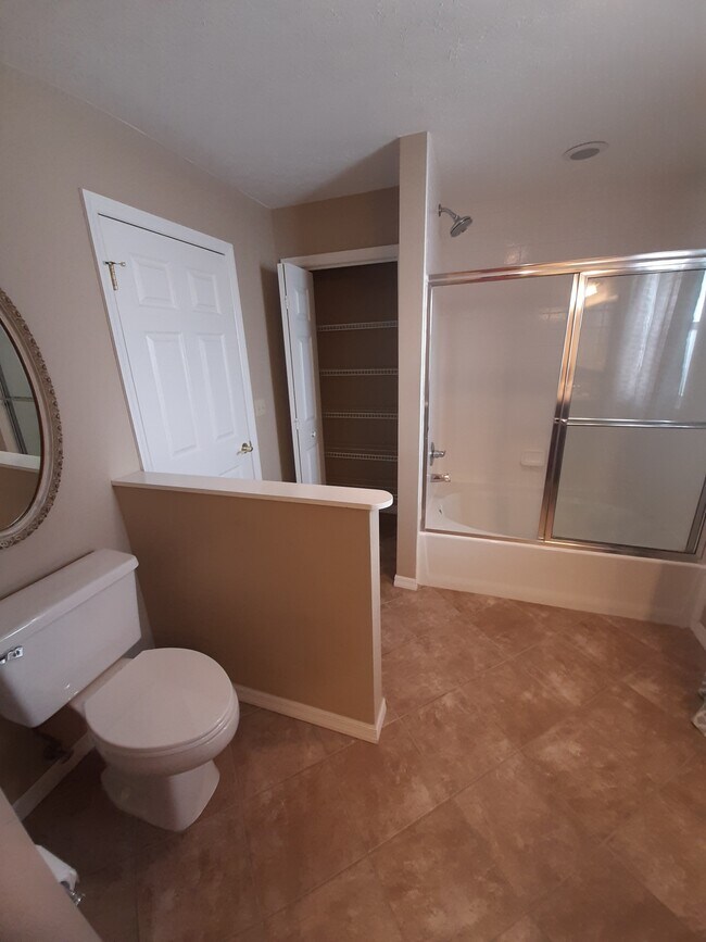 Building Photo - 1103 Belladonna Dr