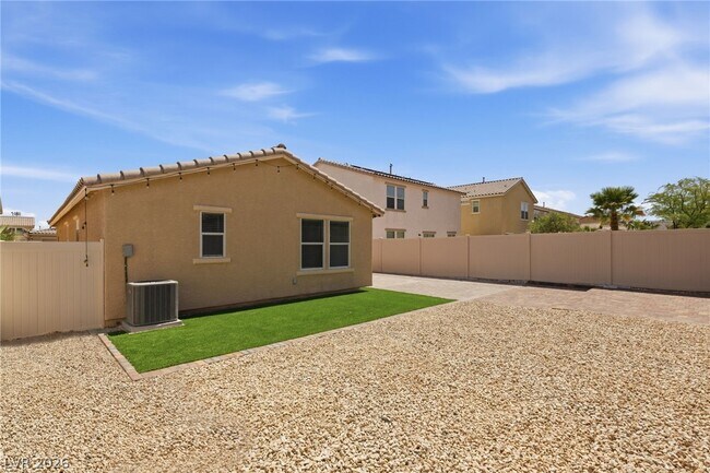 Building Photo - 3245 Aiken Way