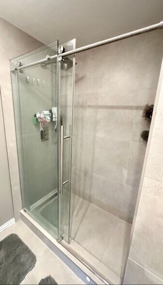 Building Photo - 190 S Wood Dale Rd