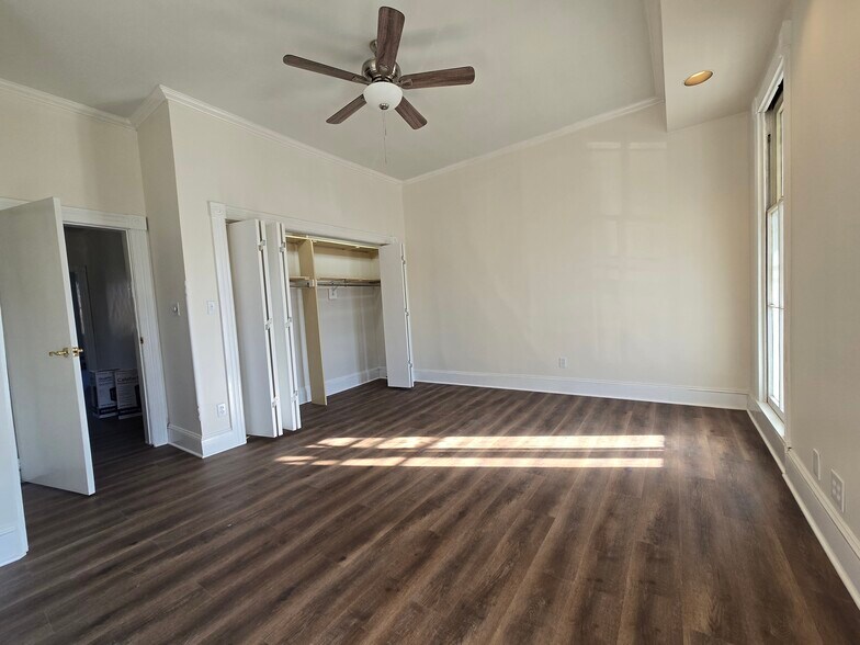 Building Photo - 100 Melvin Ave