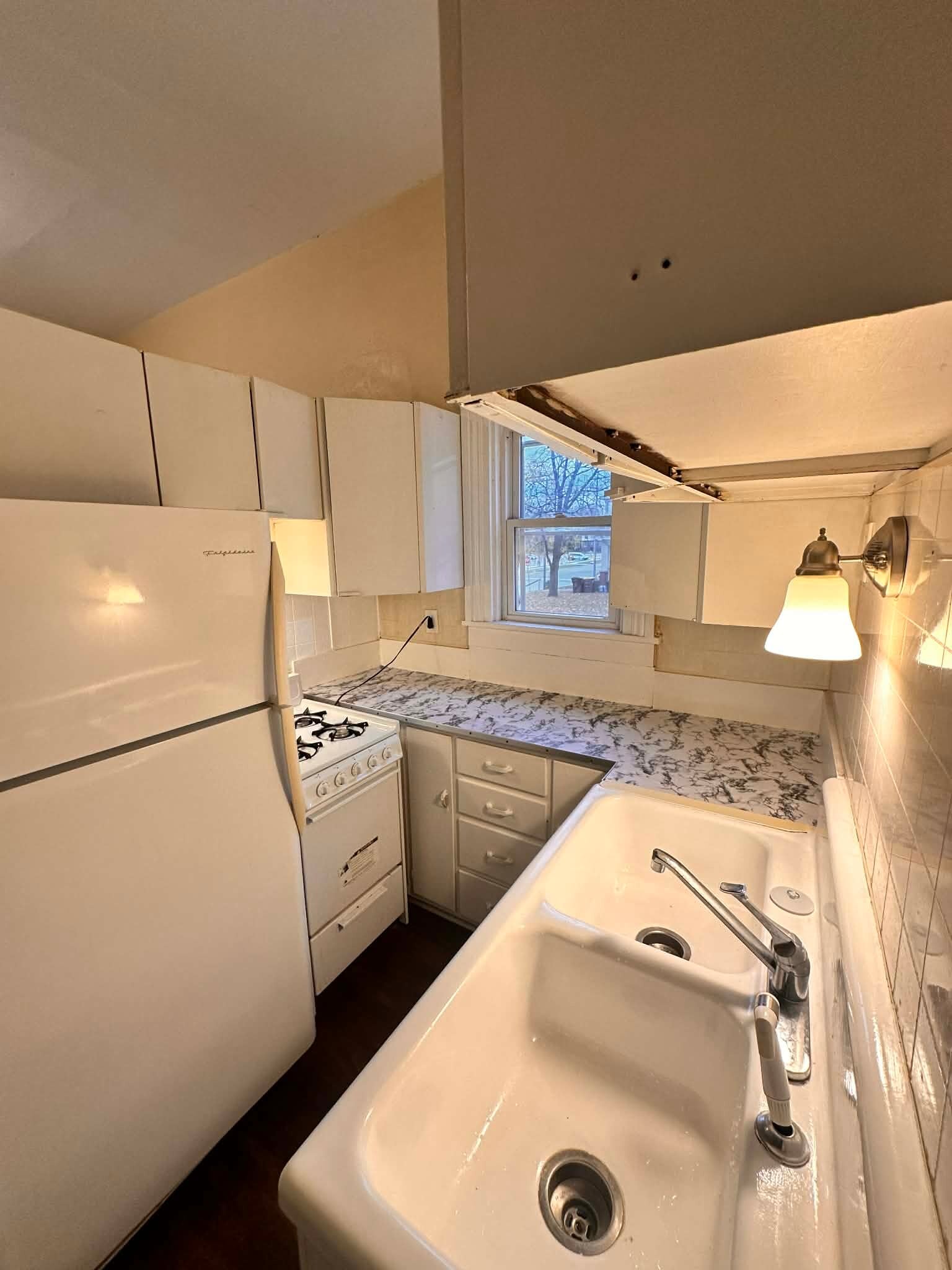 Building Photo - 1016 Haskell Ave