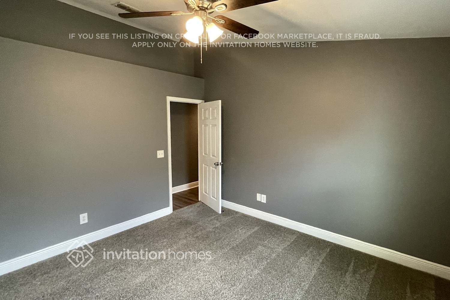 Building Photo - 2418 Radnor Ave