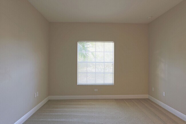 Building Photo - Villas at Venezia 4160-202