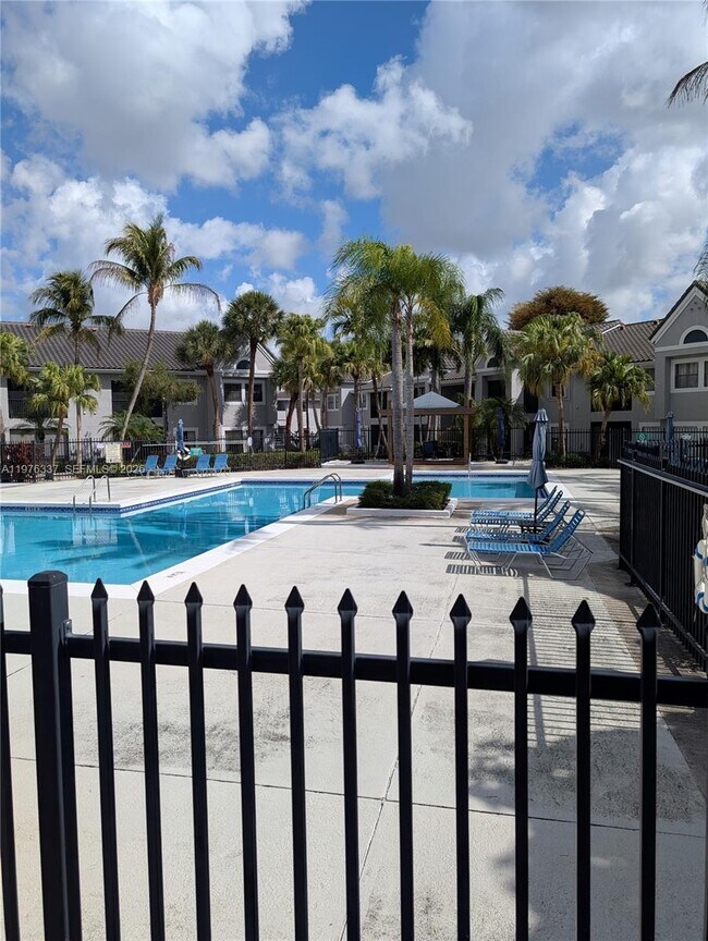 Building Photo - 15067 SW 103rd Terrace