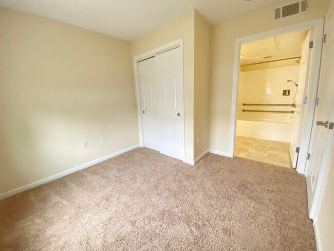 Building Photo - 100 Sentinel Court