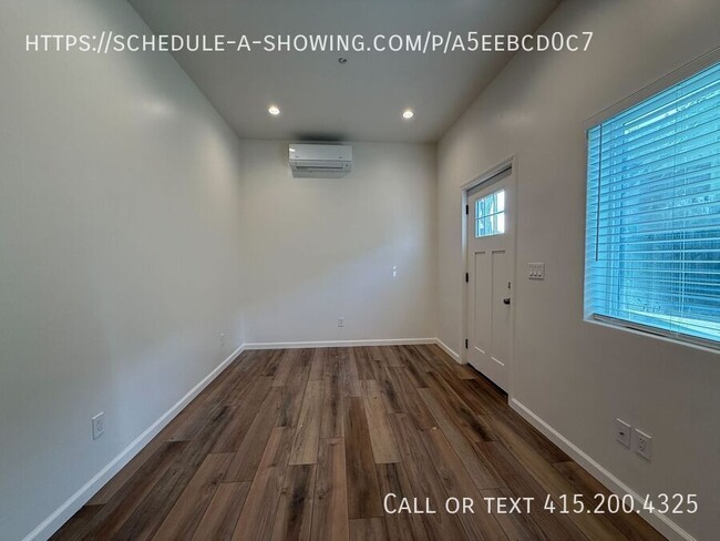 Building Photo - Two Bedroom Apartment in Watsonville ~ Cal...