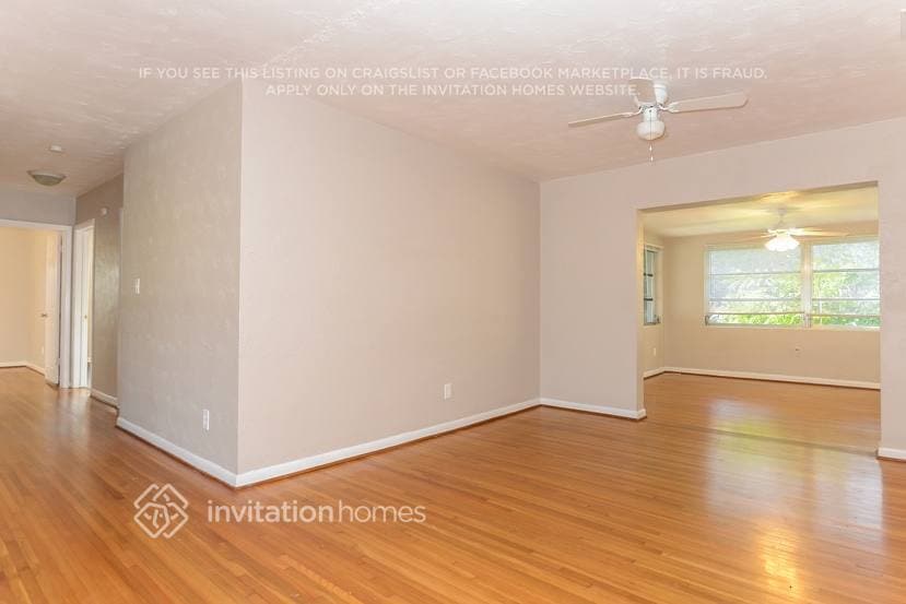 Building Photo - 2359 Eastwood Dr