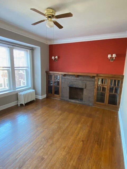 Building Photo - 850 W Cornelia Ave