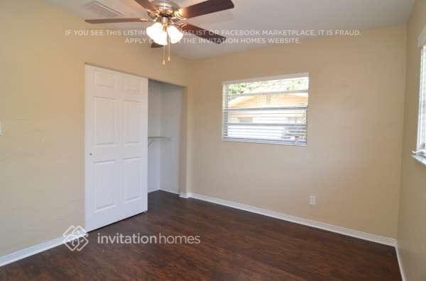 Building Photo - 3655 Searobin Dr SE