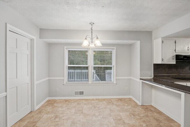 Building Photo - 3366 Idle Creek Way