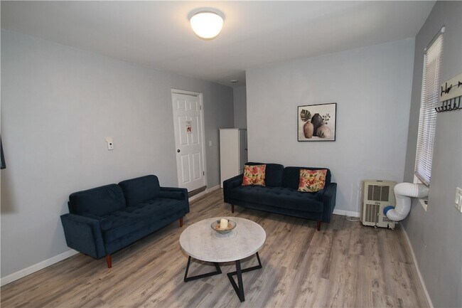 Building Photo - 2366 Spencerport Rd