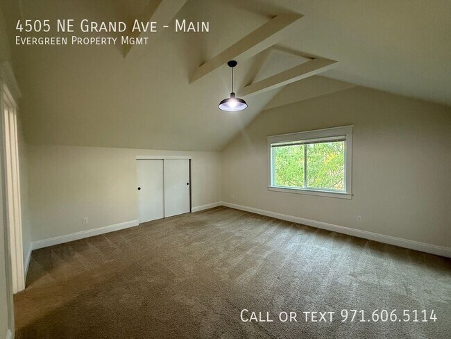 Building Photo - 4505 NE Grand Ave