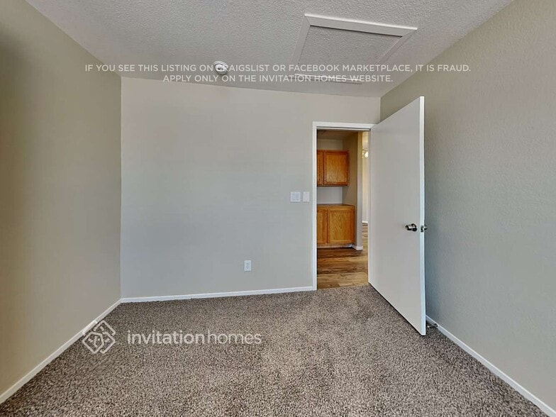 Building Photo - 5142 Green Hollow St