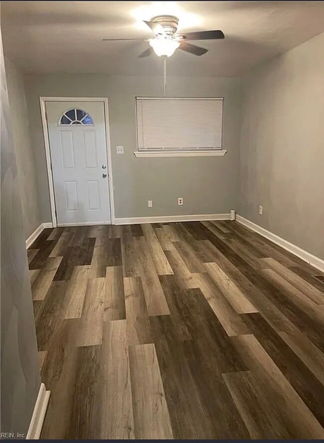 Building Photo - 633 42nd St