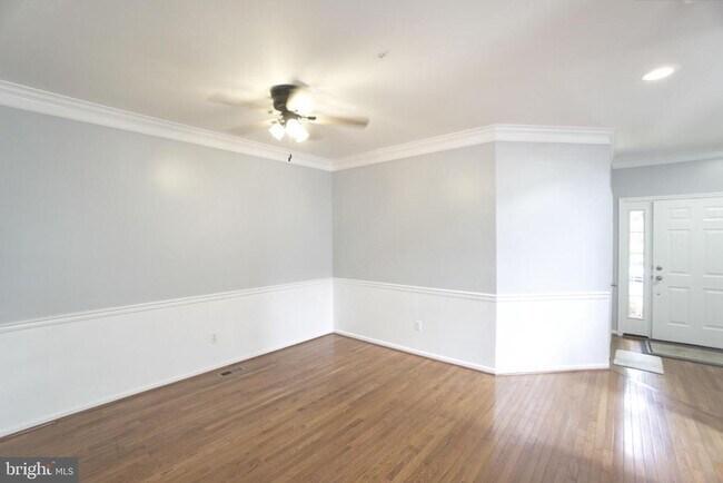 Building Photo - 75 Chadwick Cir