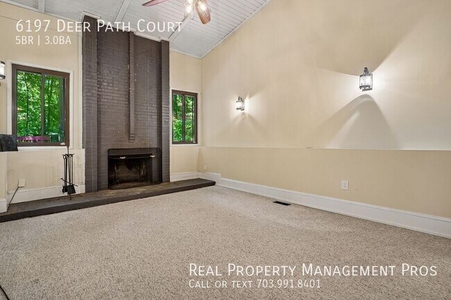 Building Photo - 6197 Deer Path Ct