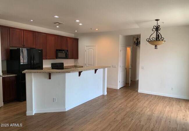 Building Photo - 1265 S Aaron