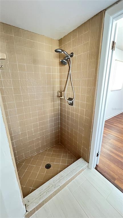 Building Photo - 10548 86th Ave N