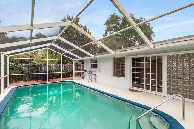 Building Photo - 8970 Johnson St