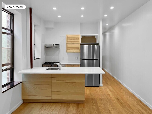 Building Photo - 503 W 148th St