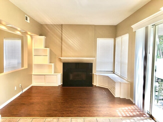 Building Photo - **COMING SOON** 3BD 2BA House in Carmel Mtn. Ranch