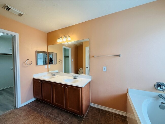 Building Photo - 12414 Jasmine Brook Ln