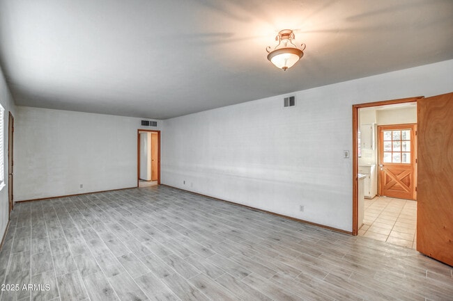 Building Photo - 8235 E Virginia Ave