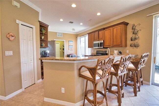 Building Photo - 482 Montelluna Dr