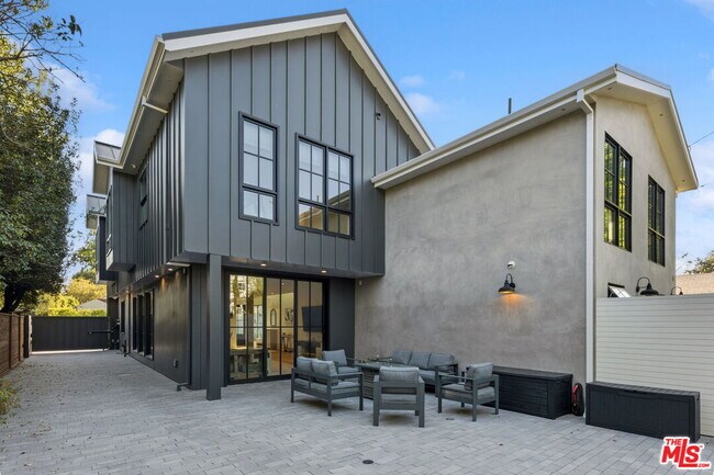 Building Photo - 4034 Coolidge Ave