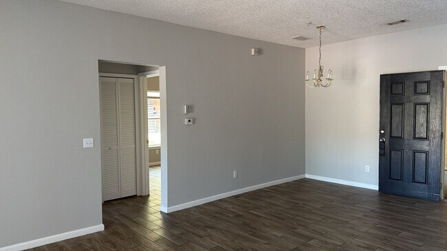 Building Photo - 3631 Kirkpatrick Cir