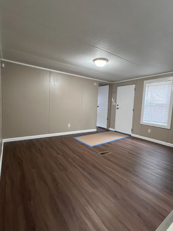 Building Photo - 2106 Wilson Rd