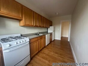 Building Photo - 2045 Commonwealth Ave