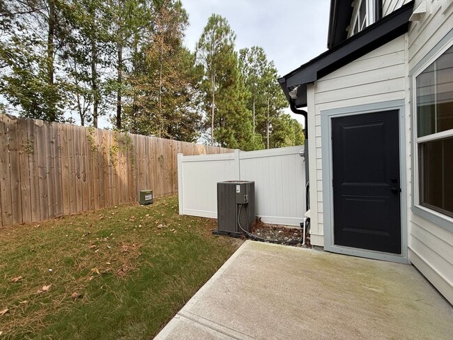 Building Photo - Newly Built 4BD, 3.5BA Northeast Raleigh T...
