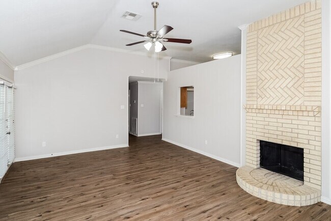 Building Photo - 4906 Temple Bell Dr