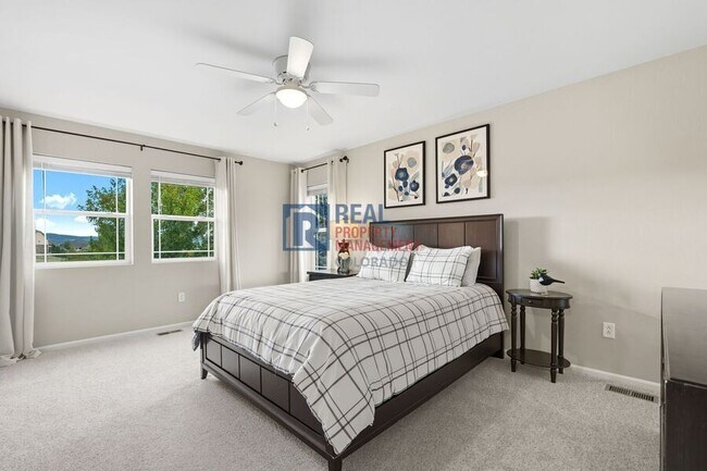 Building Photo - 2175 Coach House Loop