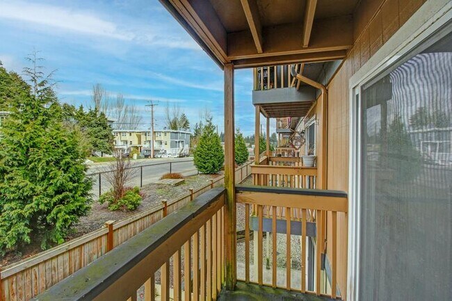 Building Photo - 20425 68th Ave W