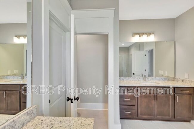 Building Photo - 120 Black Stilt Wy