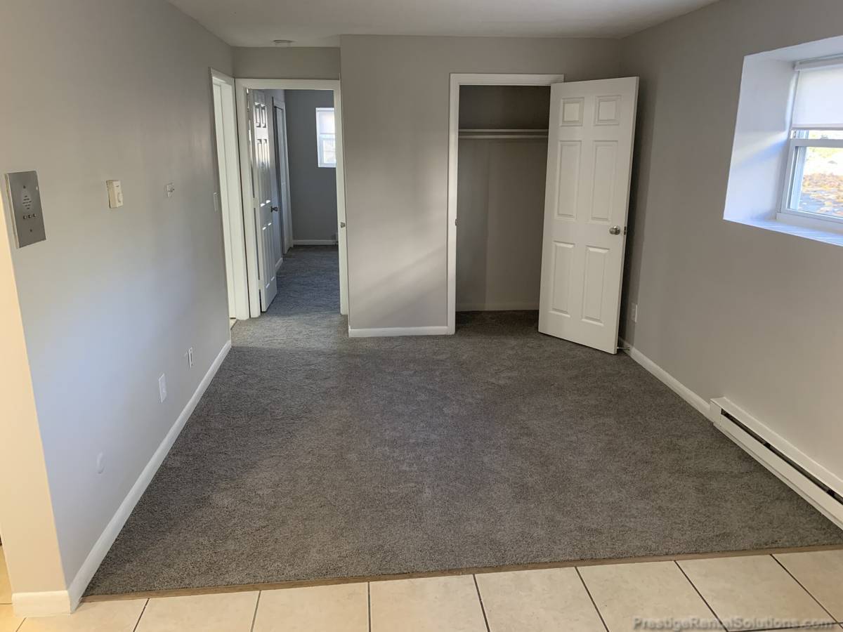 Building Photo - 11 Lincoln St