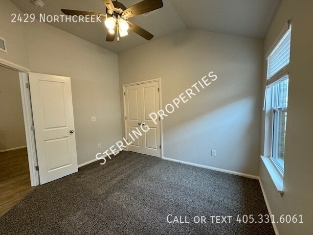 Building Photo - 2429 Northcreek Ln