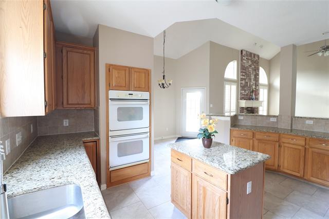 Building Photo - 7509 Avalon Dr