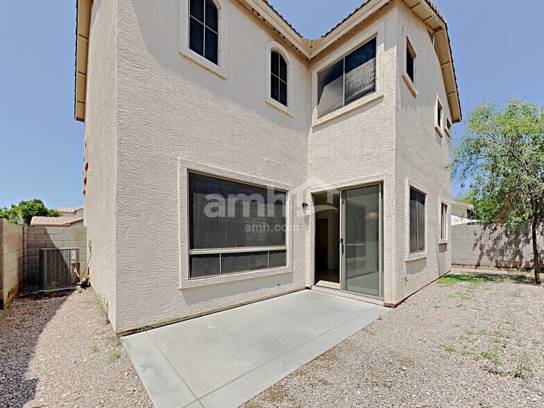 Building Photo - 1231 S Amador