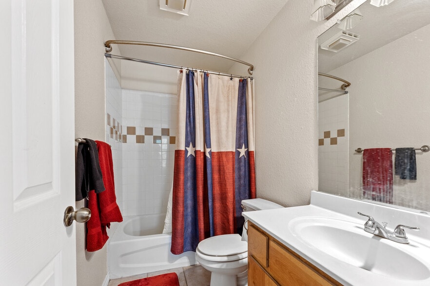 Building Photo - 123 Bolero Way