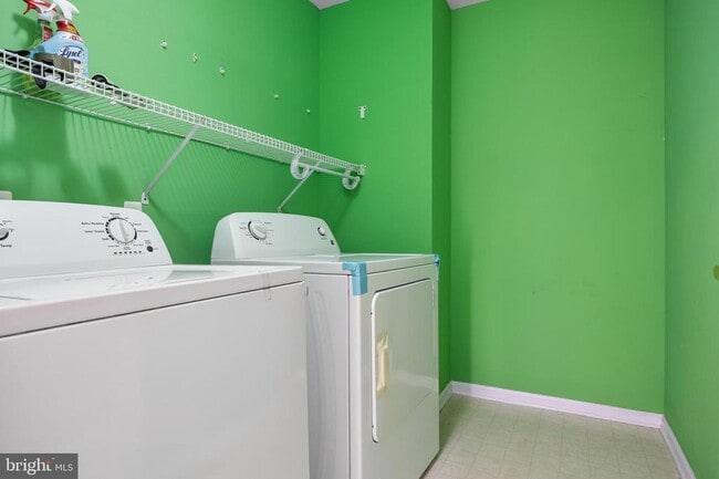 Building Photo - 67 Hearthstone Ln