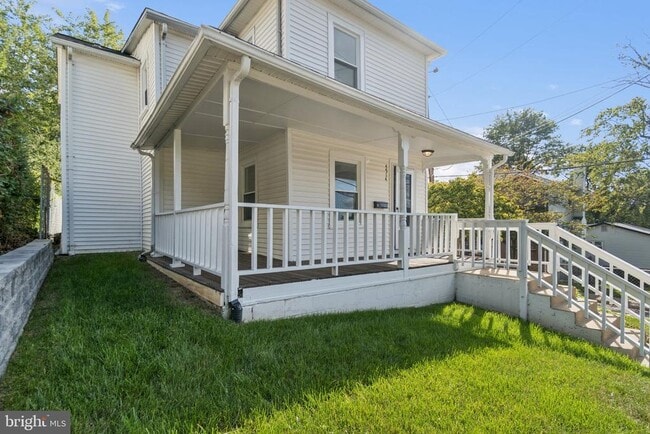 Building Photo - 4914 22nd St N